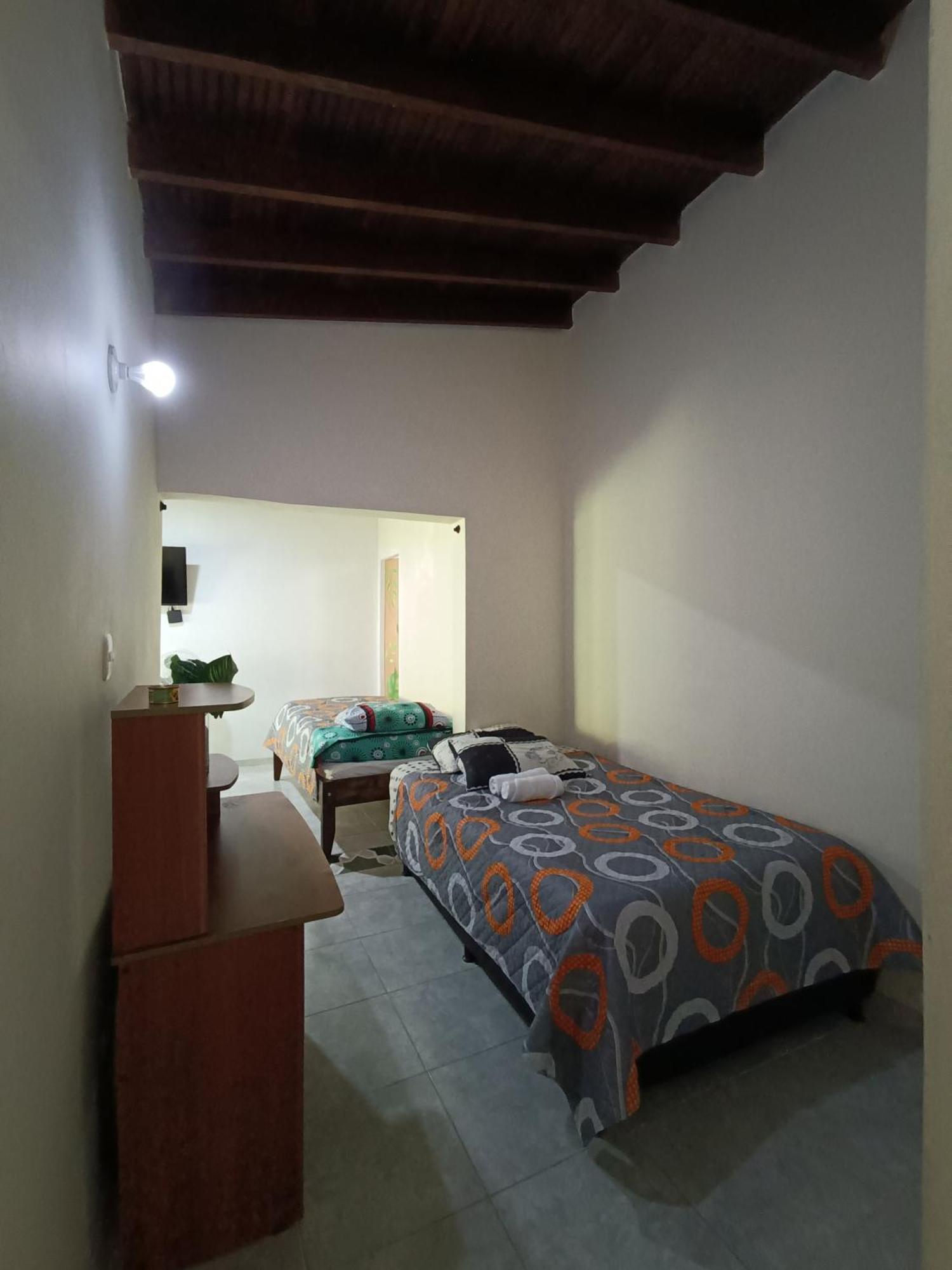 Pa Pasiar Hostal Medellín Kamer foto